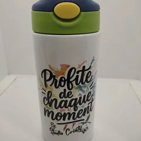 T-shirts et thermos personnalisés, un cadeau unique pour les plus petits. By studio créatif rv3.fr